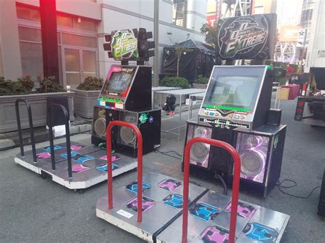 Dance Dance Revolution A: Thrilling Arcade Gameplay Meets J-Pop Rhythms!