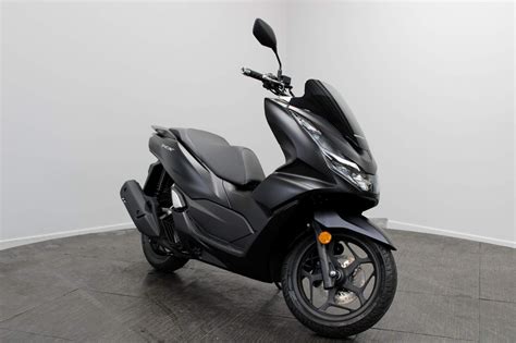 pcx125 24년식, 도시 속의 자유를 찾아서